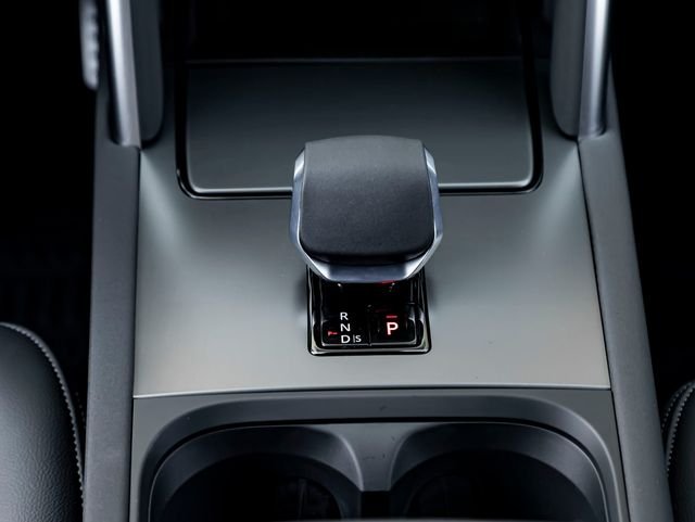 New 2026 Hakuba Silver LAND ROVER Landmark Edition image 19