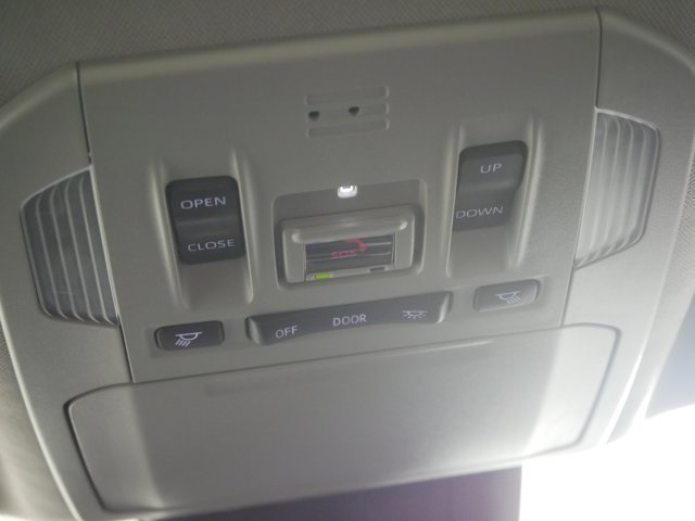 Used 2023 Wind Chill Pearl Toyota XLE image 24
