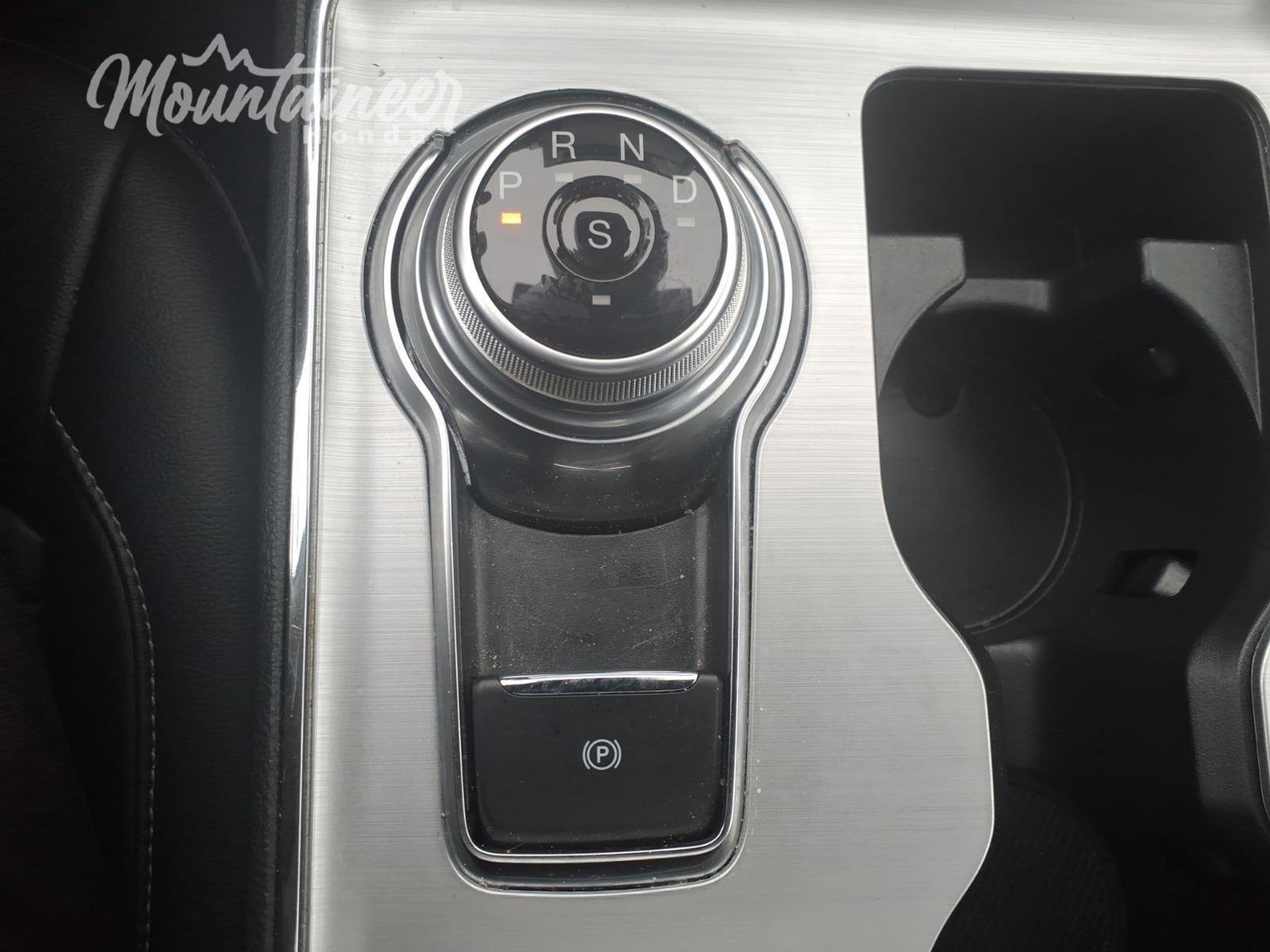 Used 2022 Agate Black Ford SEL image 33