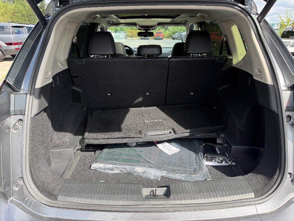 2026 Nissan Rogue Platinum - Photo 16