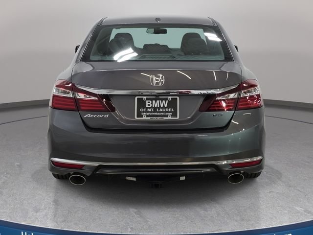 Used 2017 Gray Honda EX-L image 7
