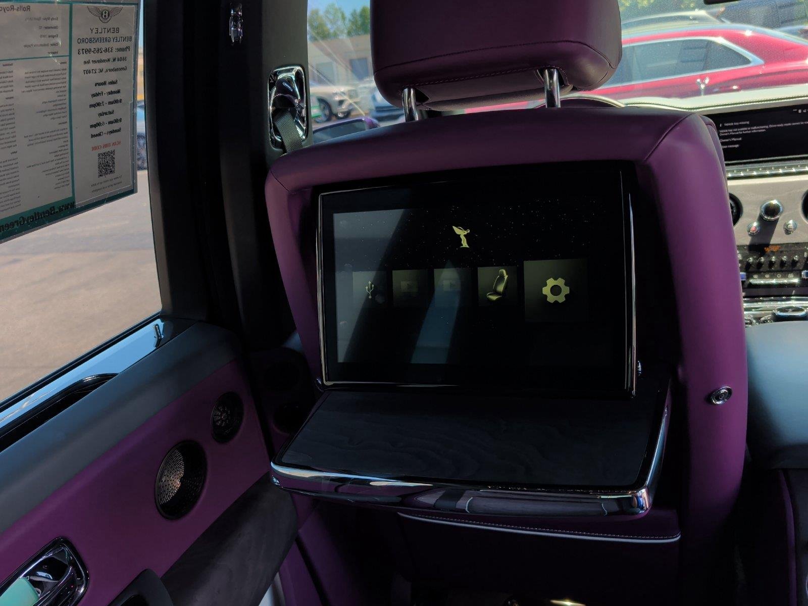 Used 2025 Belladonna Purple Rolls-Royce  image 43