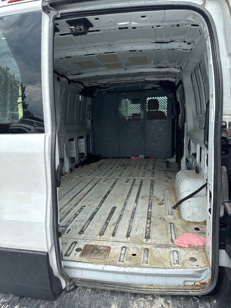 Used 2020 Oxford White Ford Base image 10