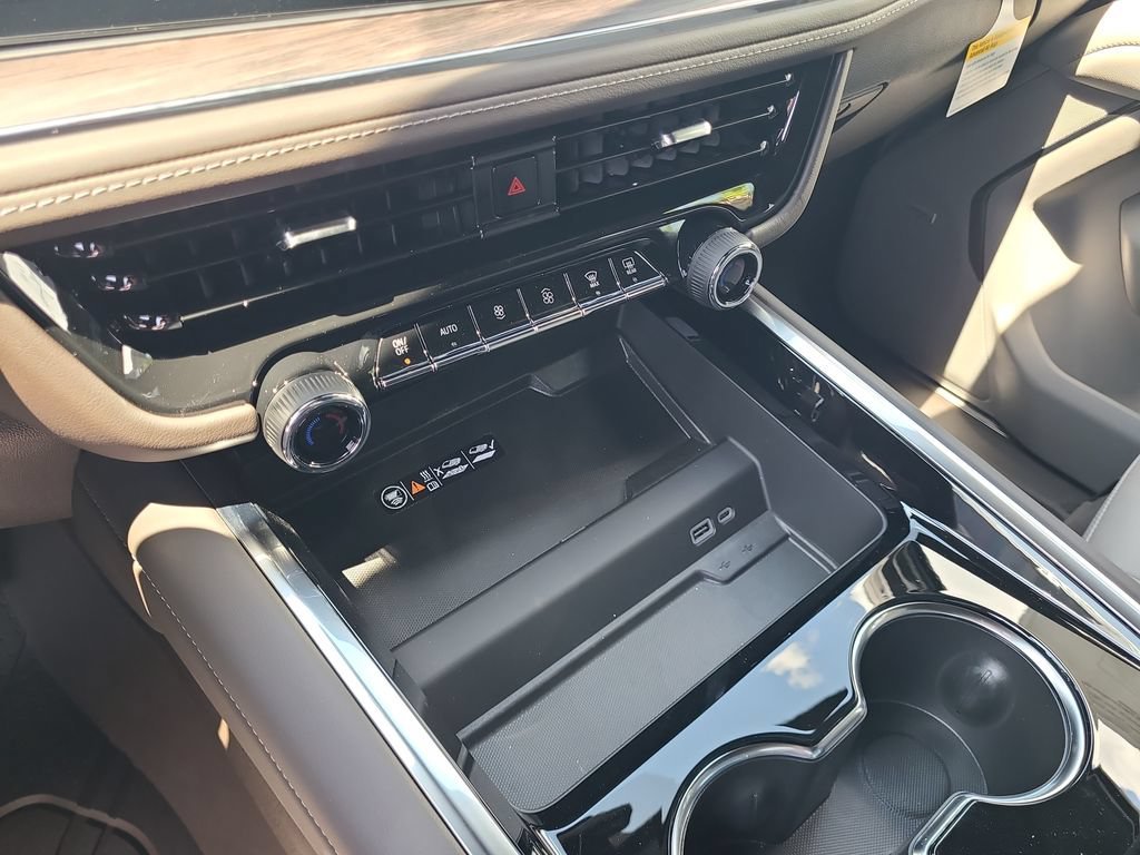 2026 Chevrolet Tahoe LT - Photo 15