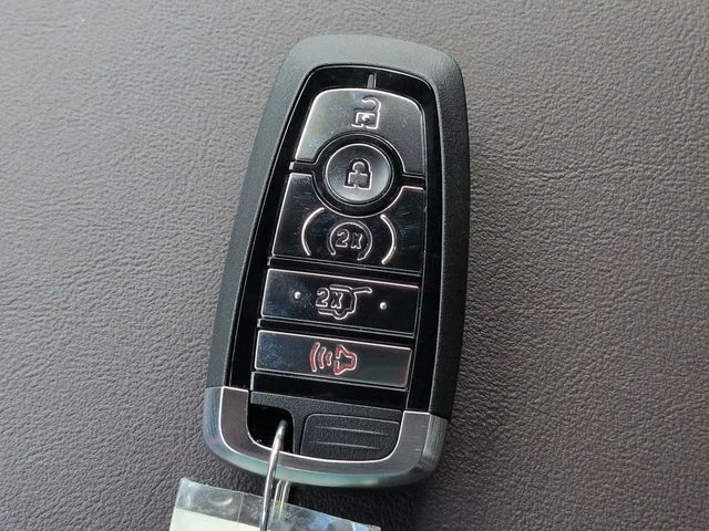 New 2026 Gray Ford Platinum image 24