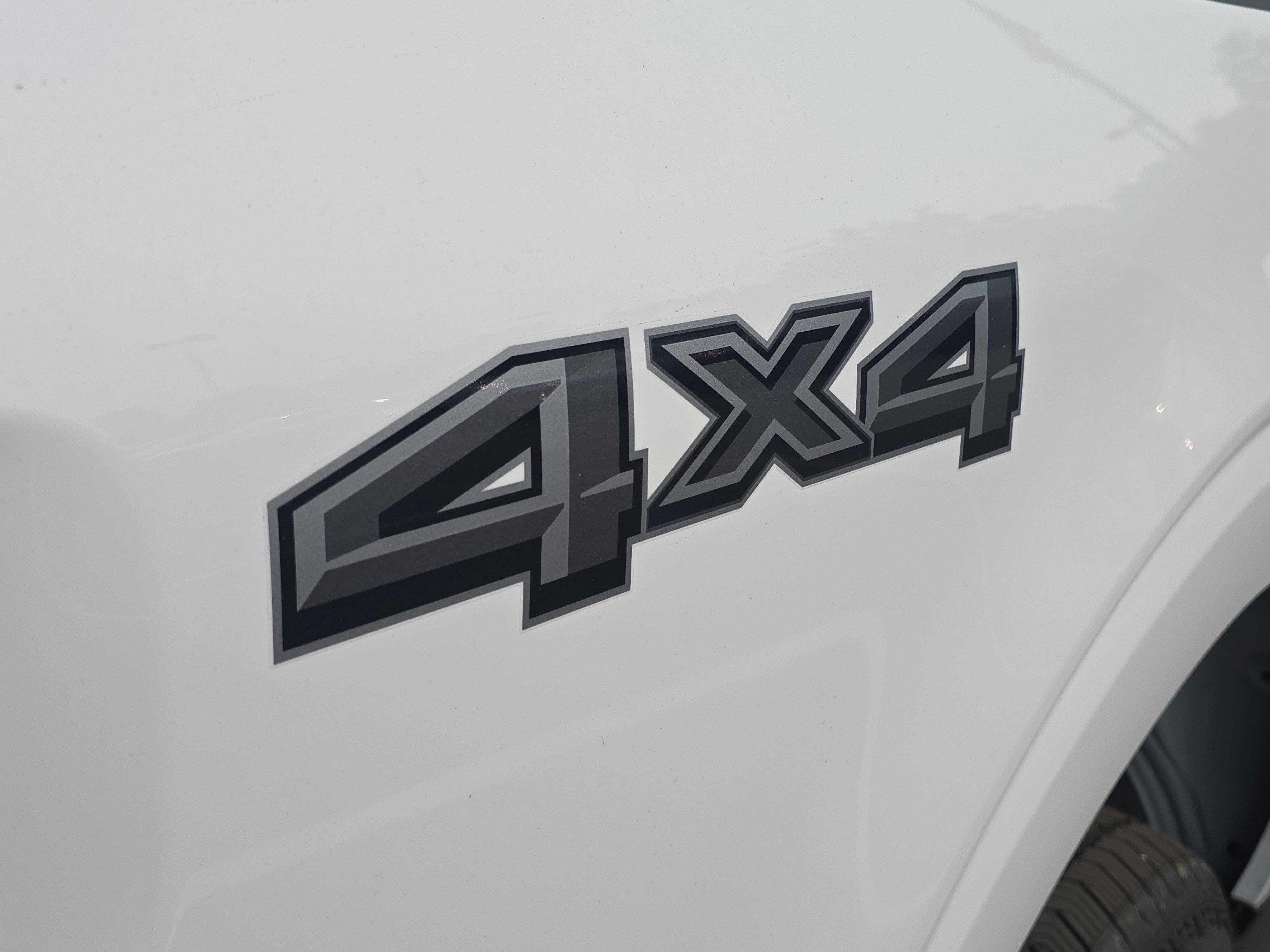 New 2026 Oxford White Ford Lariat® image 7