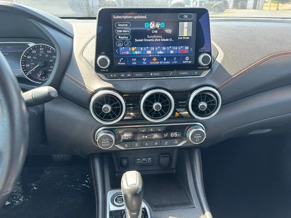 Used 2025  Nissan SR image 16