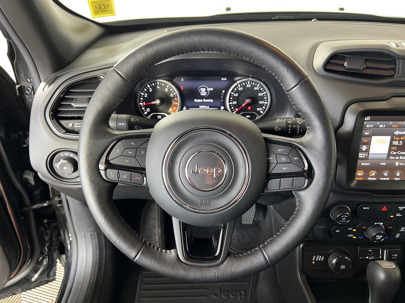 Used 2022 Black Clearcoat Jeep Altitude image 14