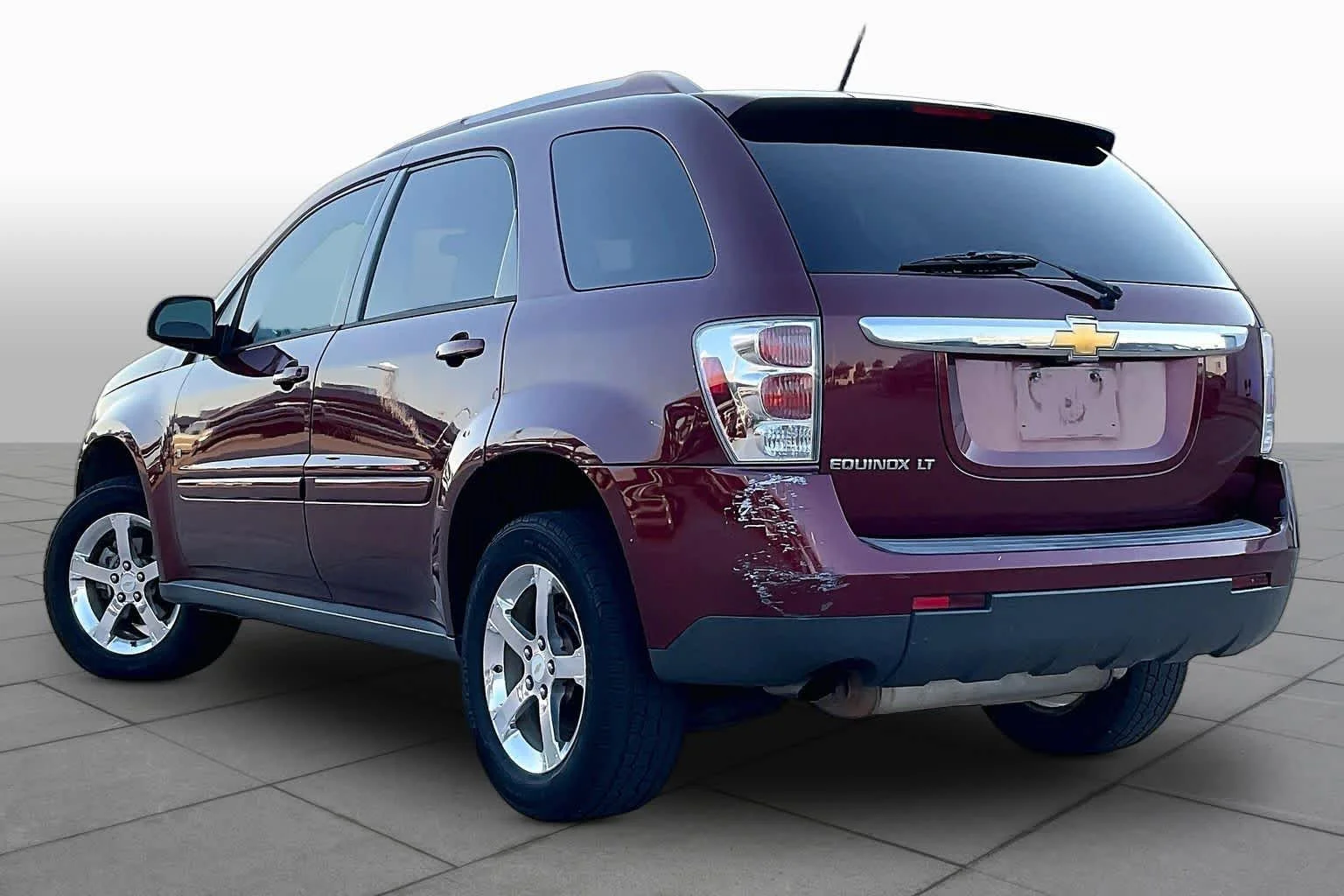 Used 2007 Deep Ruby Metallic Chevrolet LT image 11