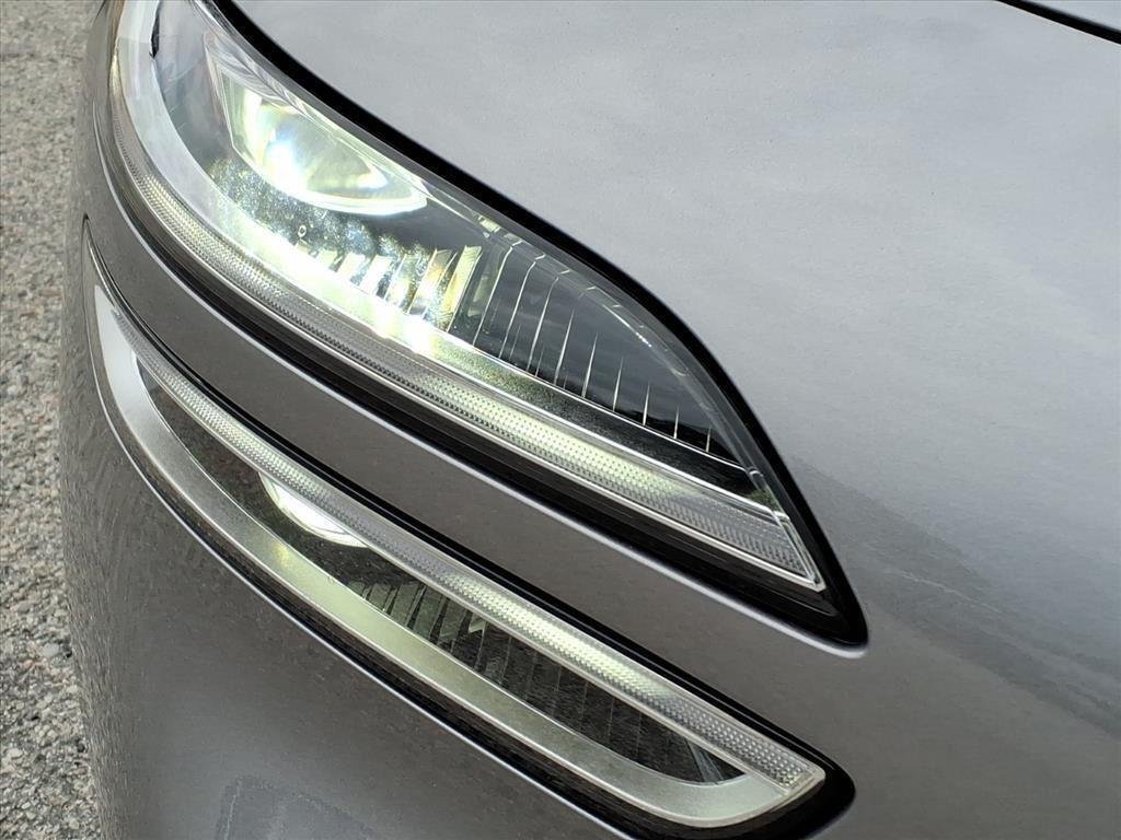 Used 2026 Savile Silver Genesis 2.5T image 4
