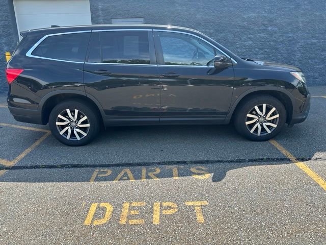 Certified Used 2019 Black Honda EX image 4