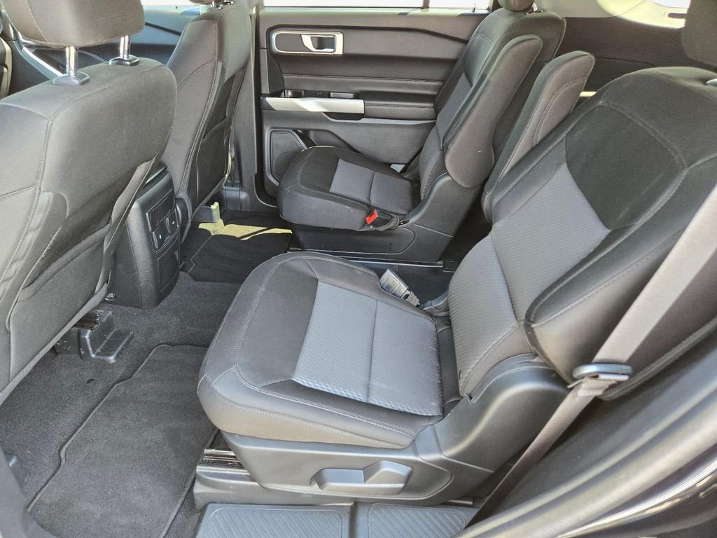 Used 2024 Black Ford XLT image 17