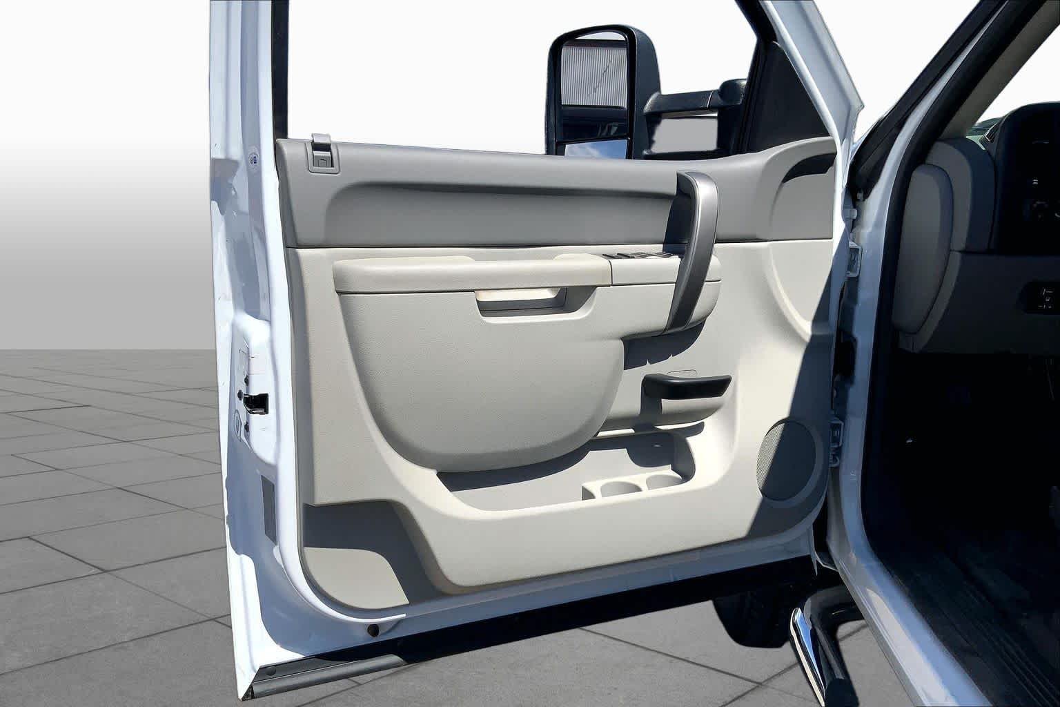 Used 2013 Summit White Chevrolet Work Truck image 20