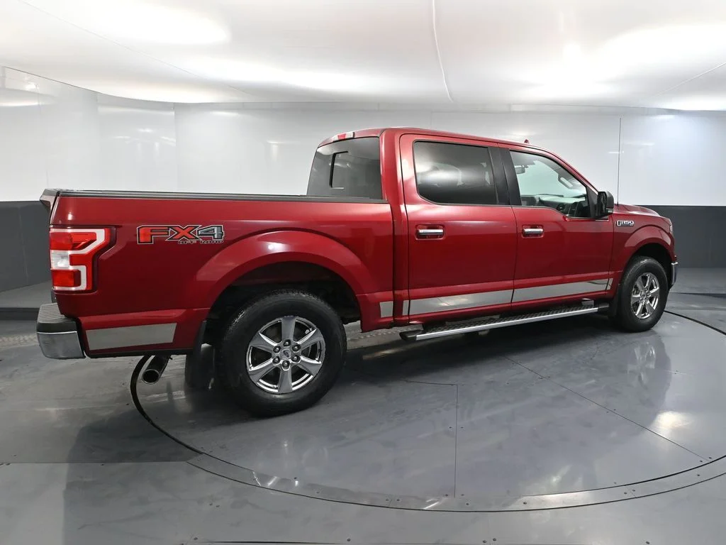 Used 2018 Red Ford XLT image 6