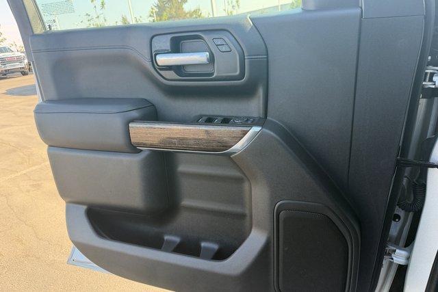 Used 2021 QUICKSILVER METALLIC GMC SLE image 15
