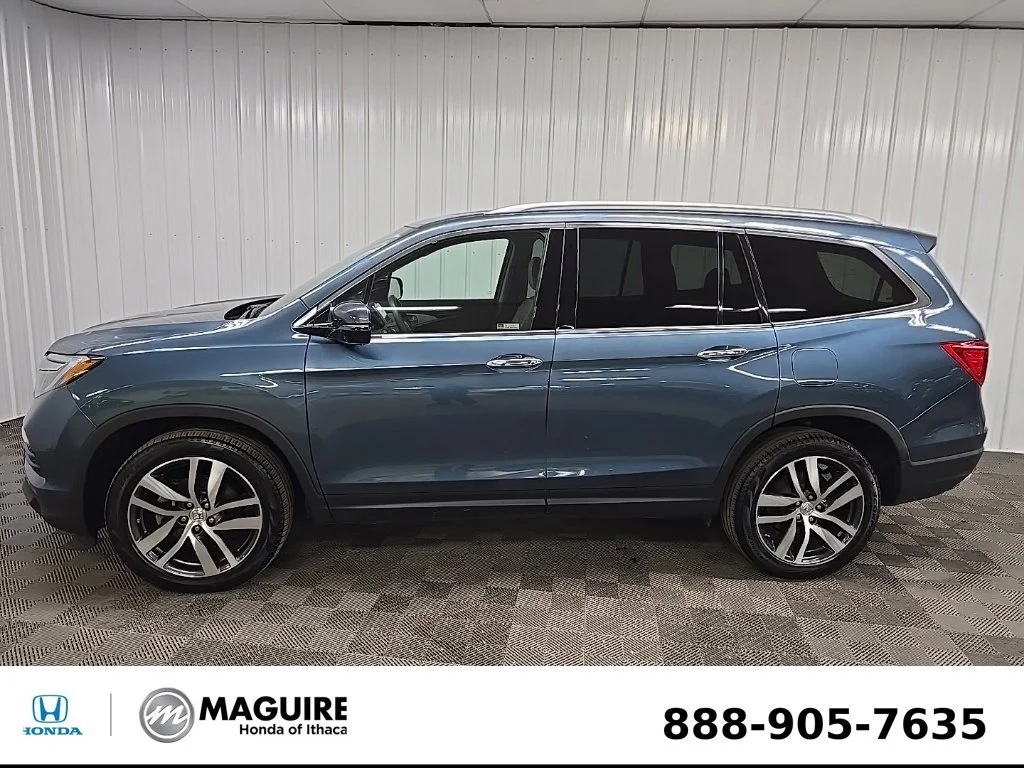 Used 2018 Steel Sapphire Metallic Honda Touring image 5
