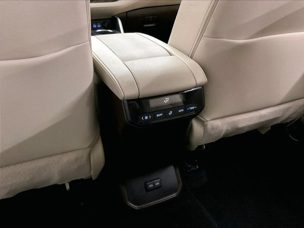 Used 2022 Gray Toyota XLE image 38