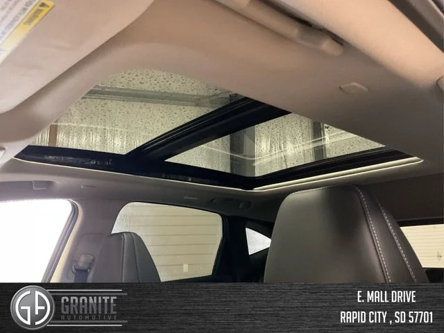 New 2025 Two-tone Boulder Gray Pearl / Super Black Nissan SL image 22