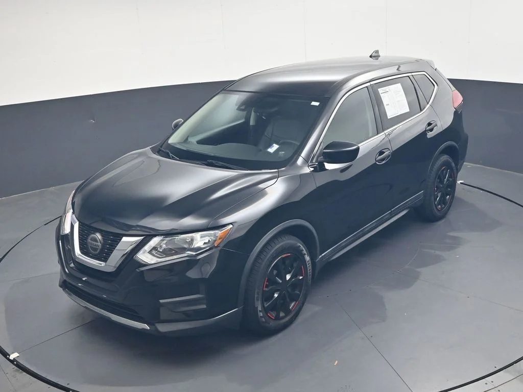 Used 2020 Black Nissan S image 38