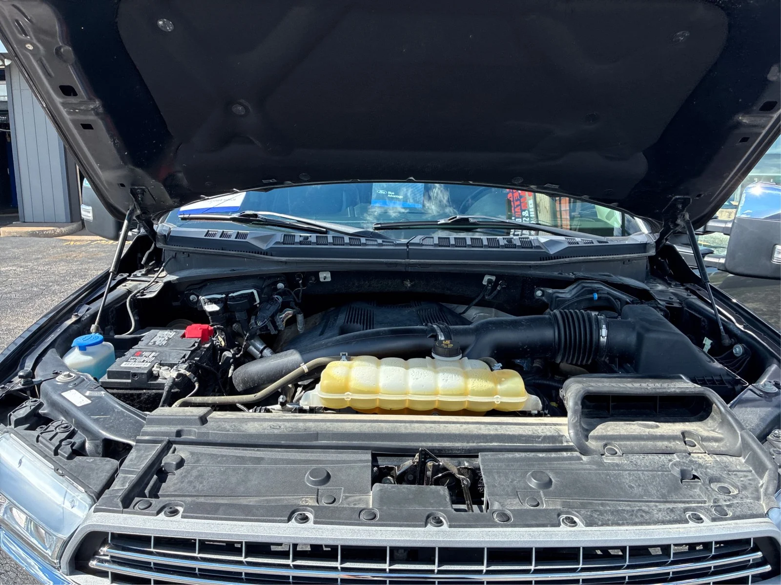 Certified Used 2019 Magnetic Metallic Ford LARIAT image 21