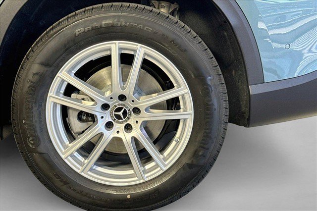 New 2026 Verde Silver Metallic Mercedes-Benz GLC 300 image 59