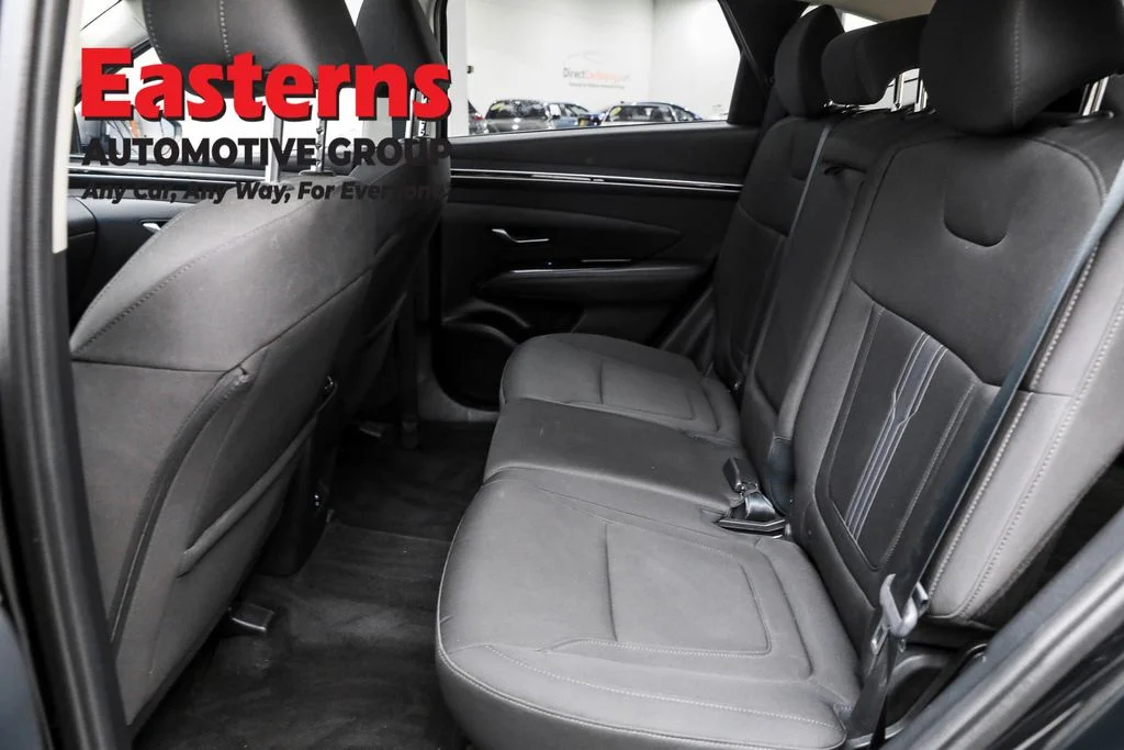 Used 2022 Black Hyundai SEL image 21