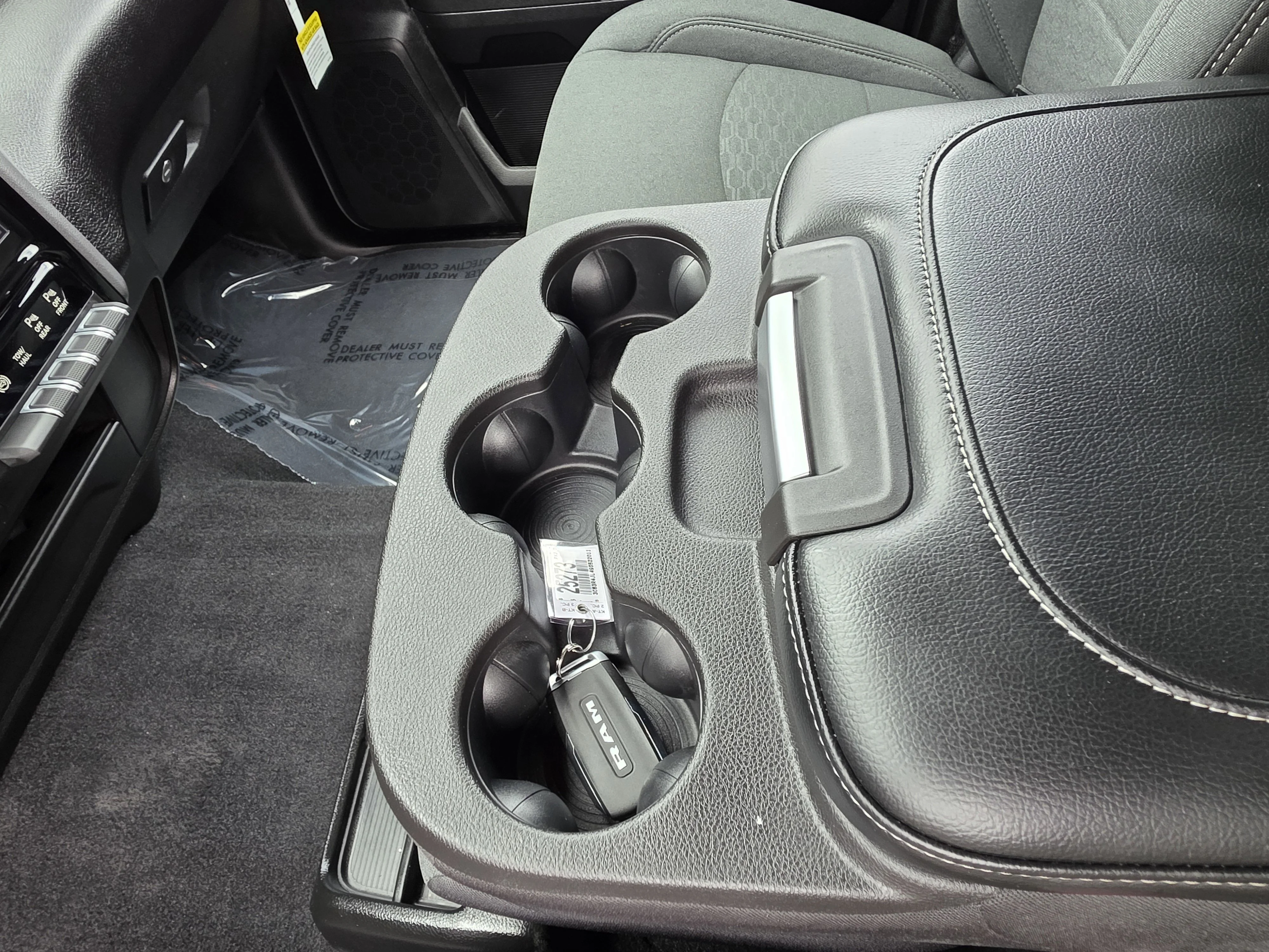 2025 RAM 2500 Big Horn - Photo 17
