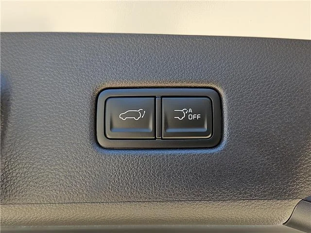New 2026 Ceramic Silver KIA SX Passenger image 5