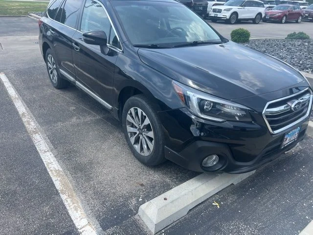 Used 2019 Crystal Black Silica Subaru 2.5i image 3