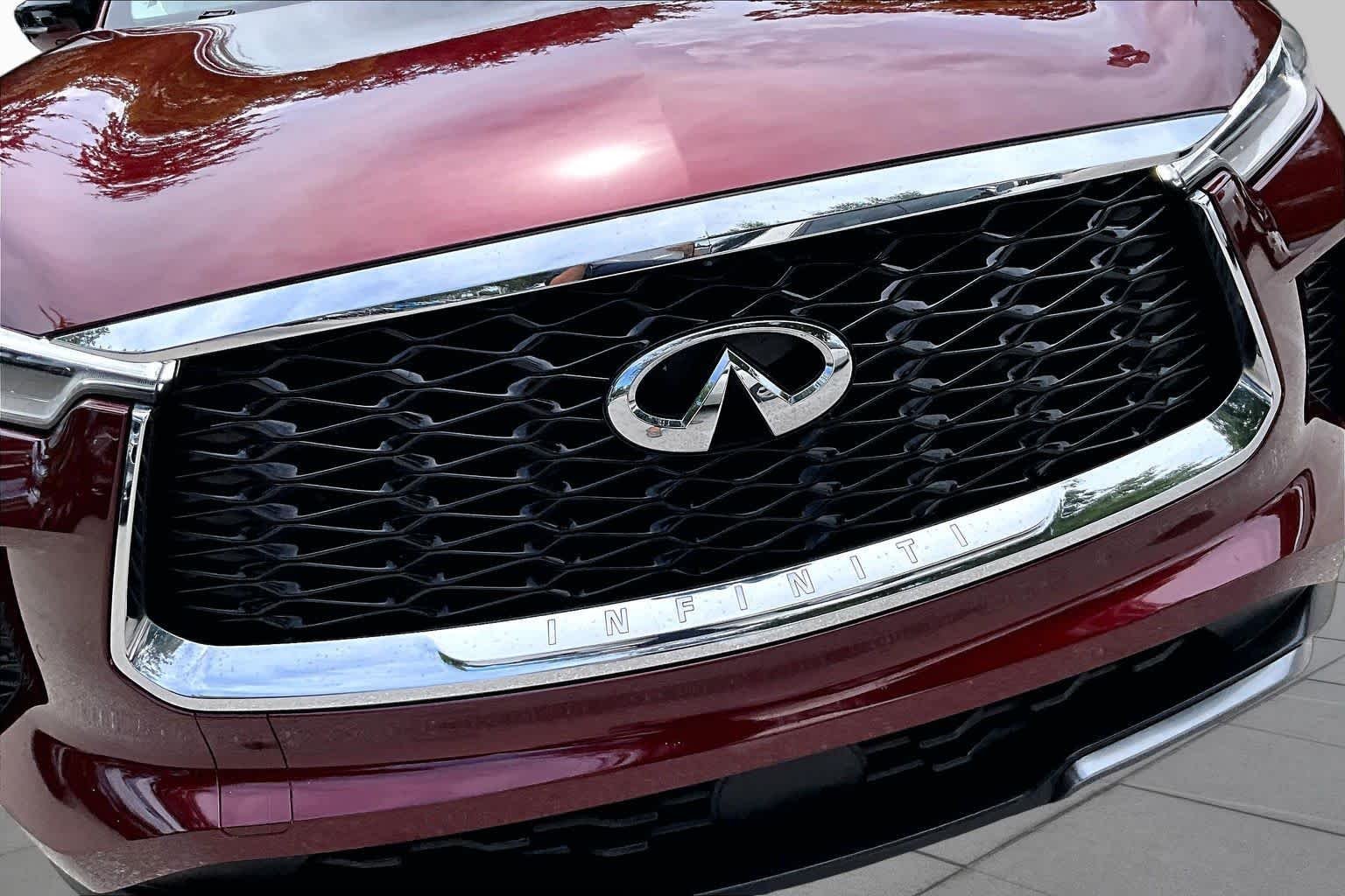 Used 2023 Deep Bordeaux INFINITI SENSORY image 29