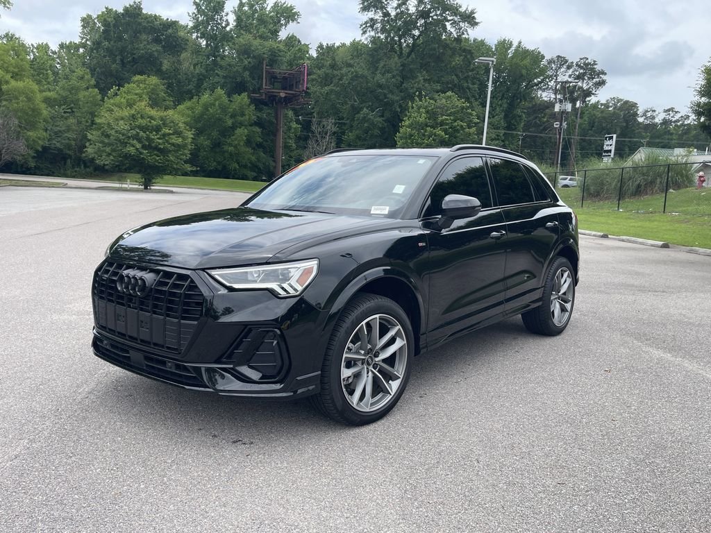 2025 Audi Q3 45 TFSI S Line Premium quattro's photo