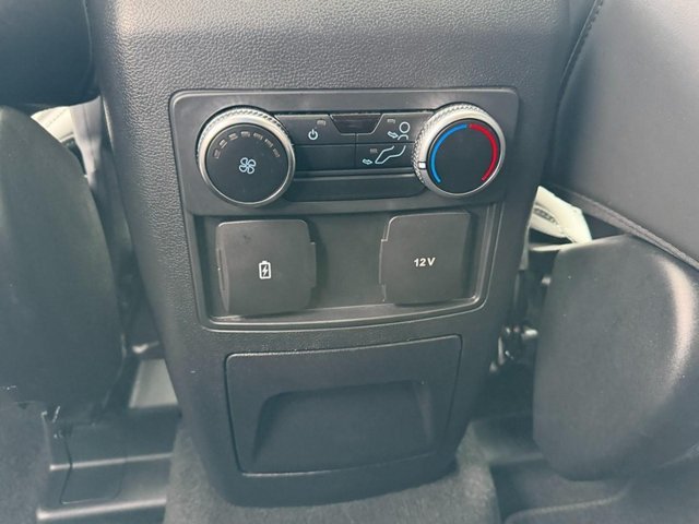 Used 2023 Black Ford XLT image 12