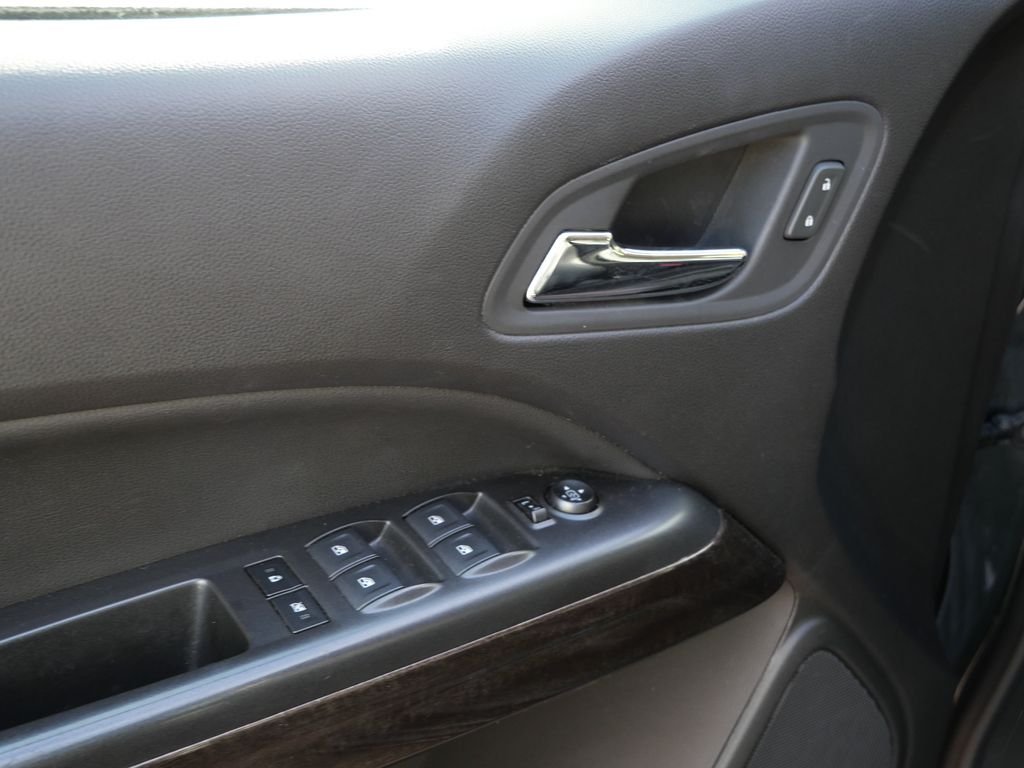 Used 2017 Gray GMC SLT image 22