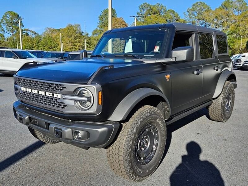 New 2025 Shadow Black Ford Badlands® image 3
