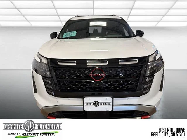 New 2026 Everest White Pearl TriCoat Nissan Rock Creek® image 8