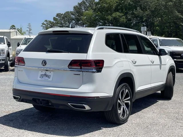 Used 2023  Volkswagen SEL image 3