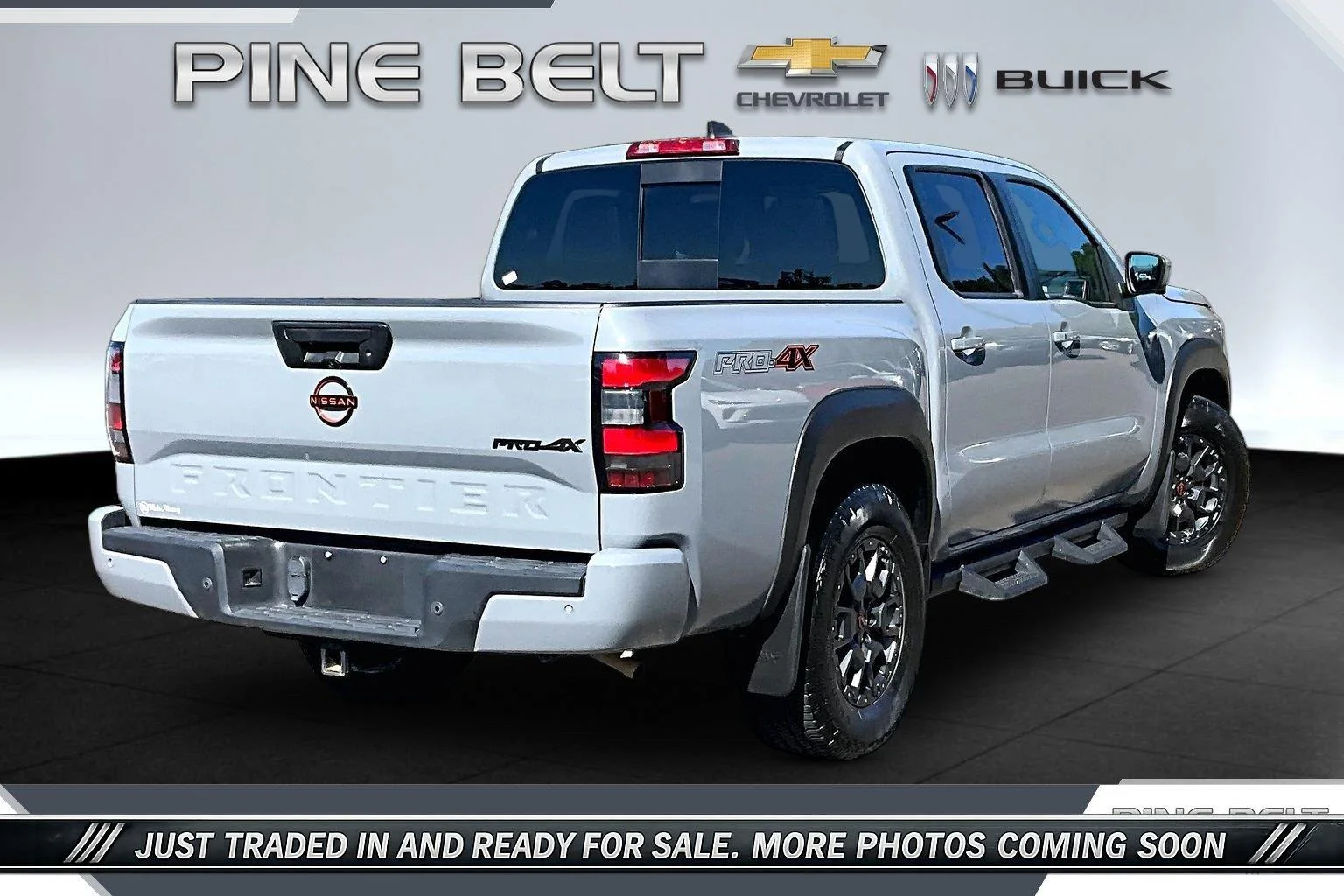 Used 2024 Boulder Gray Pearl Nissan PRO-4X image 12