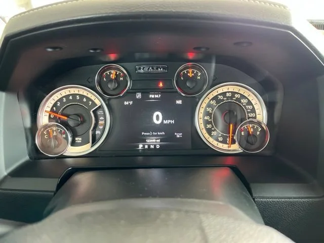 Used 2018 Granite Crystal Metallic Clearcoat Ram Laramie image 23