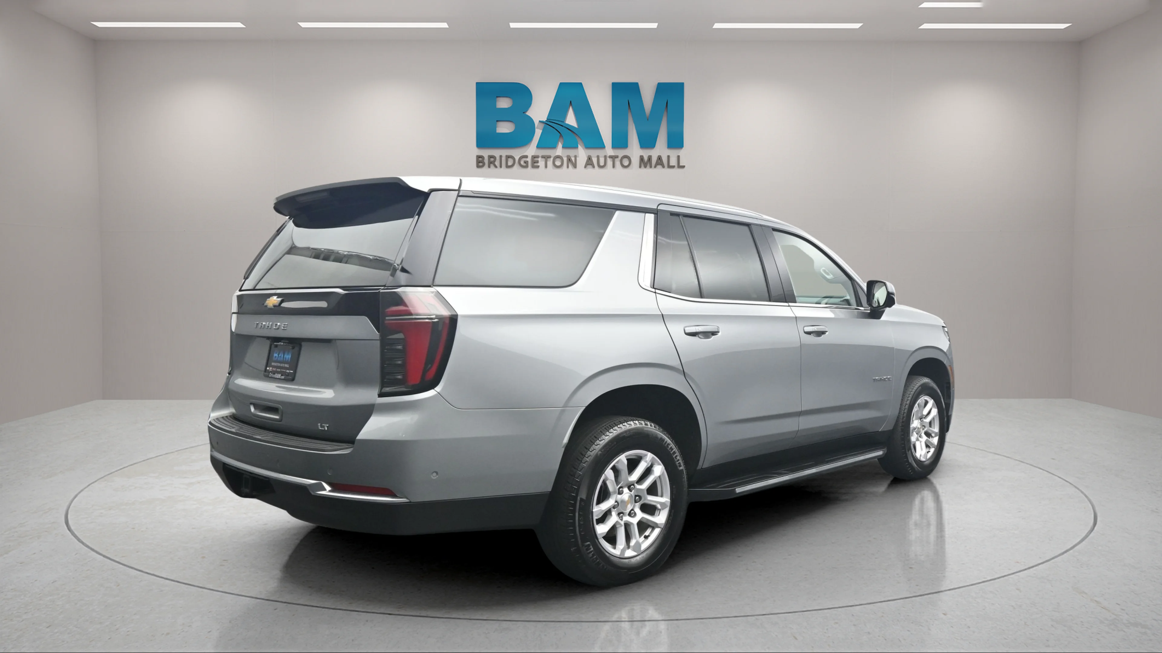 Used 2025 Sterling Gray Metallic Chevrolet LT image 6
