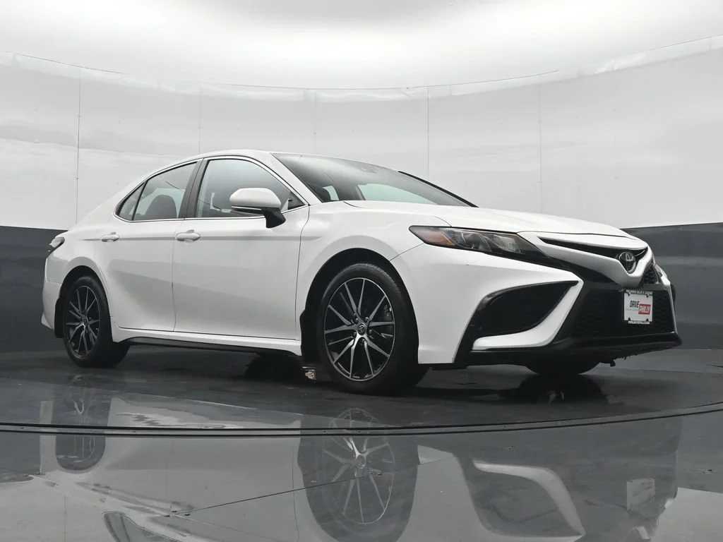 Used 2024 White Toyota SE image 34