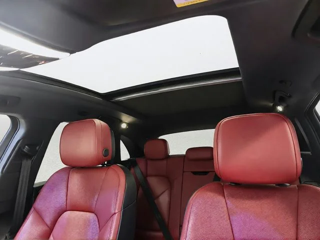 Used 2023 Black Porsche Base image 15