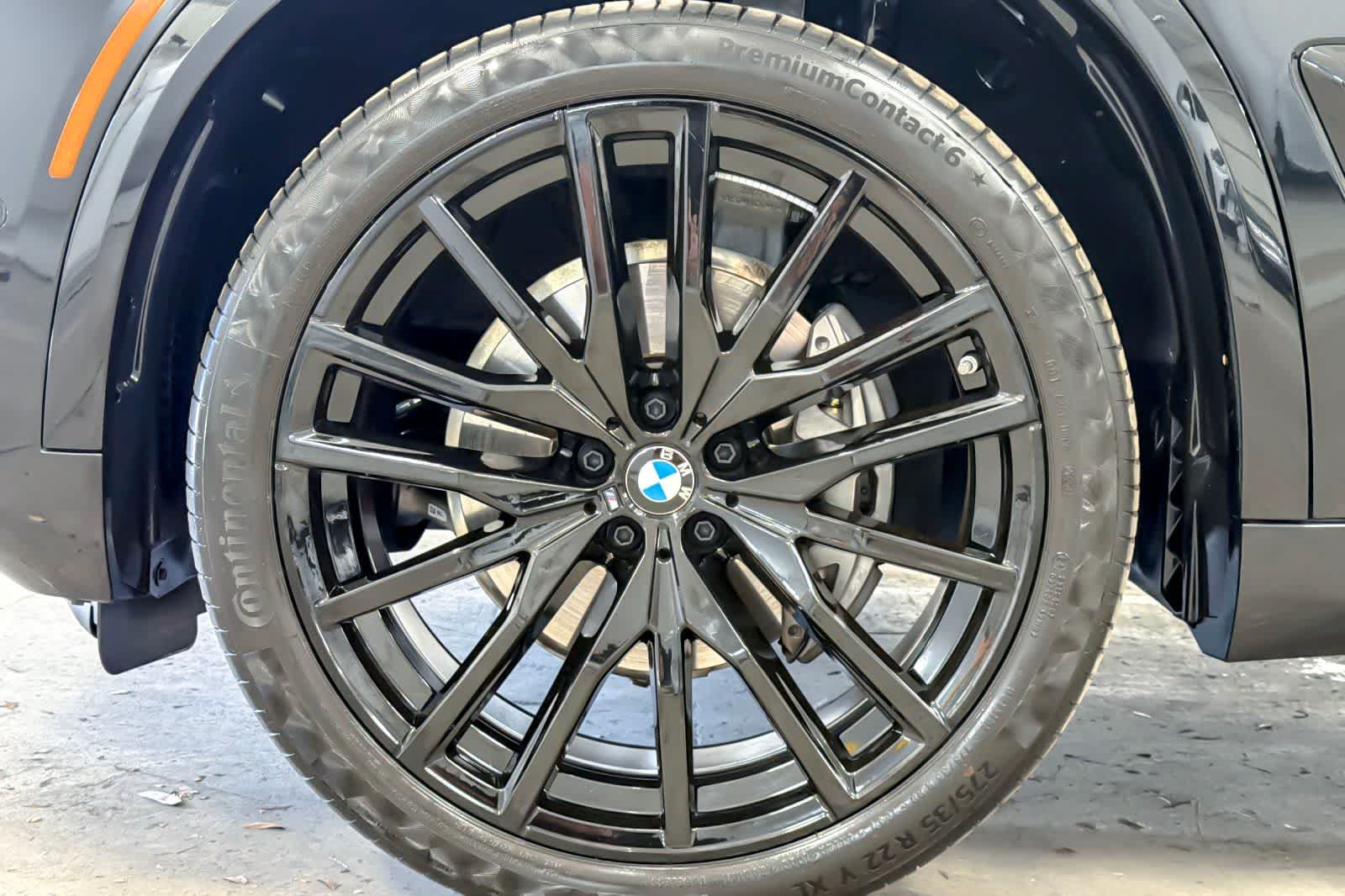 Certified Used 2024 Black Sapphire Metallic BMW xDrive40i image 27