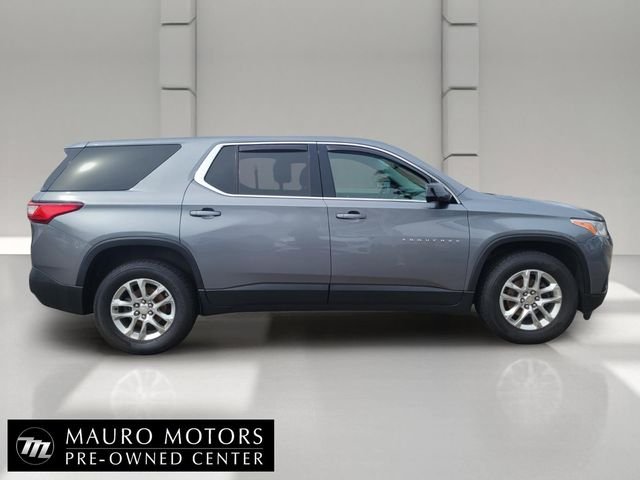 Used 2018 Chevrolet Traverse 1FL with VIN 1GNEVLKW2JJ189473 for sale in North Haven, CT