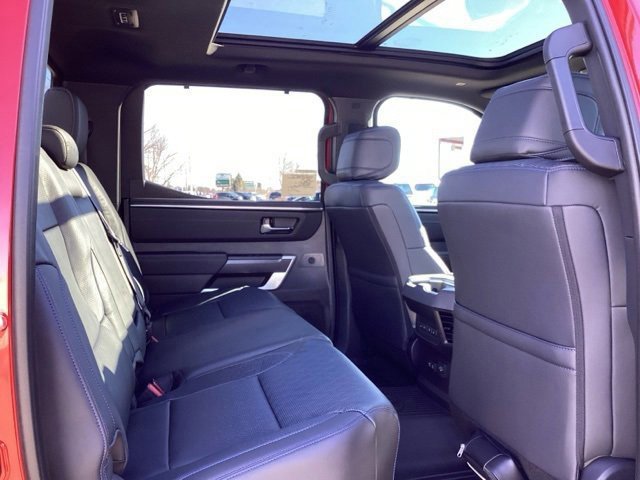 2025 Toyota Tundra Platinum - Photo 14