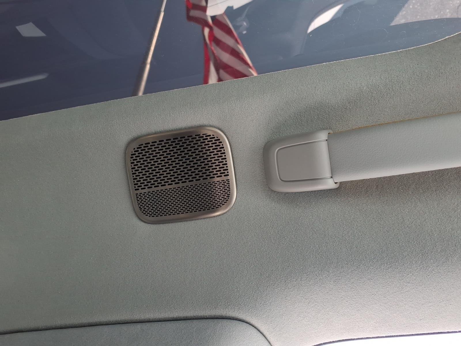 Used 2024  Rivian Adventure image 6