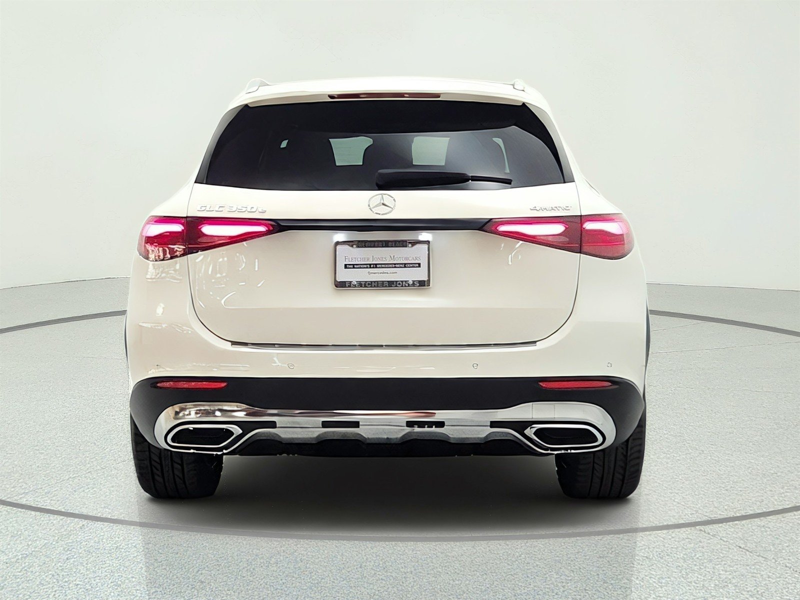 Used 2025 Polar White Mercedes-Benz GLC 350e 4MATIC® SUV image 6