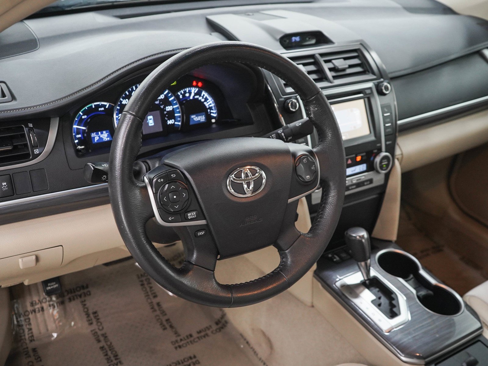 Used 2014 Creme Brulee Mica Toyota 4dr Sdn XLE (Natl) *Ltd Avail* image 20