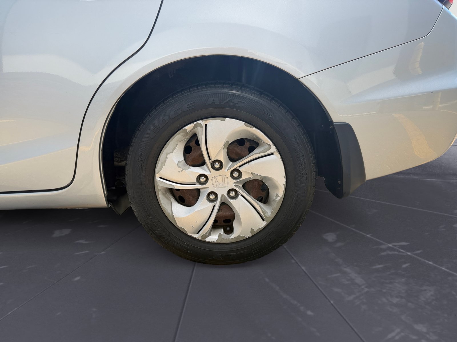 Used 2015 Silver Honda LX image 41