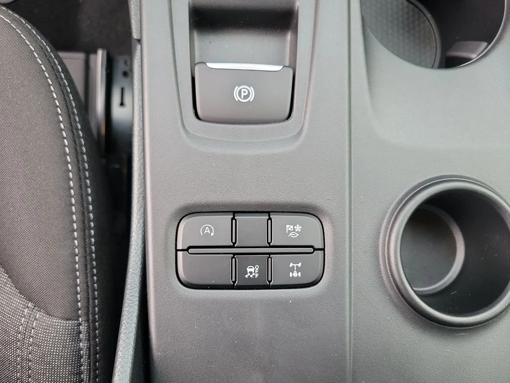New 2026 Desert Sand Ford XLT image 33