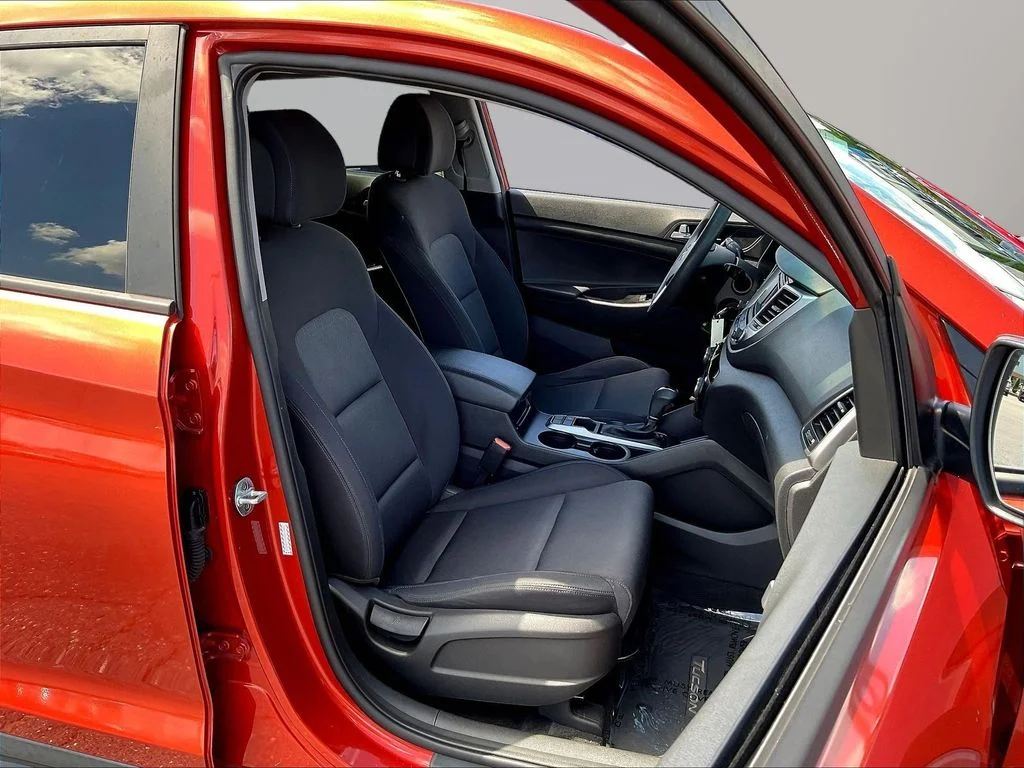 Used 2017 Orange Hyundai SE image 25